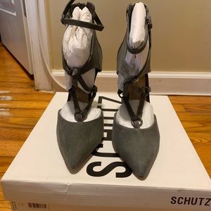 High heeled Pump by Schutz